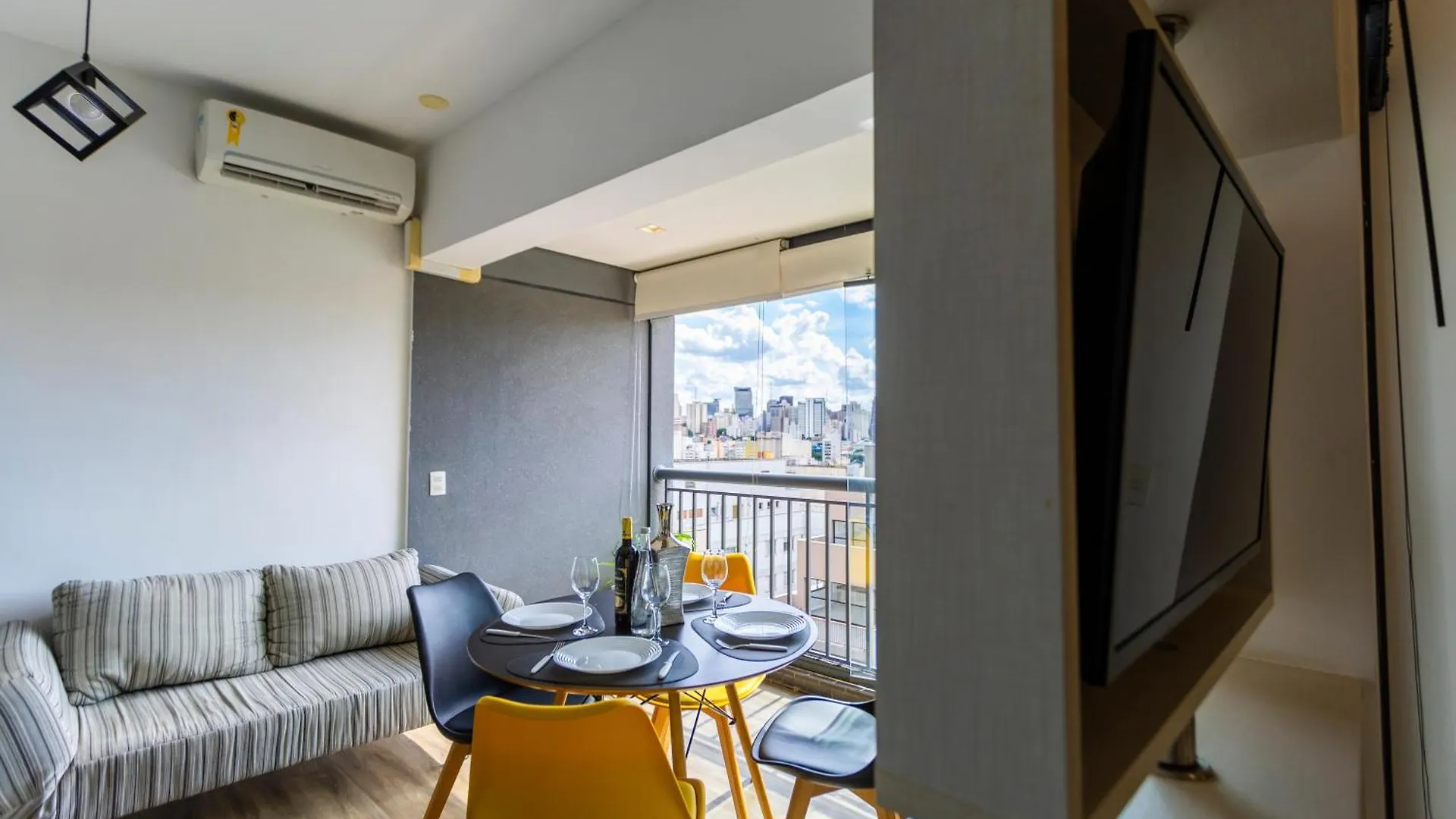 Apartamentos Na Bela Vista Com Piscina E Vaga De Garagem Sao Paulo