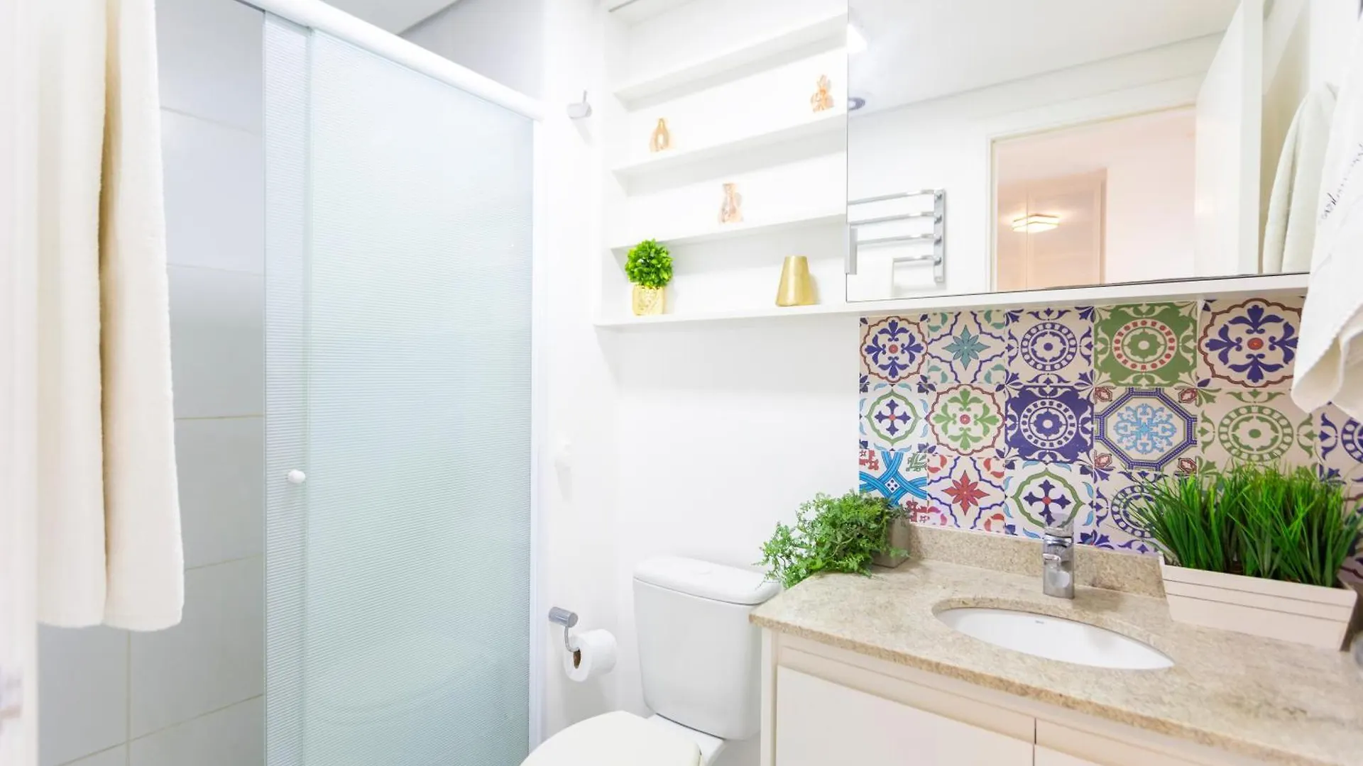 Apartamentos Na Bela Vista Com Piscina E Vaga De Garagem São Paulo