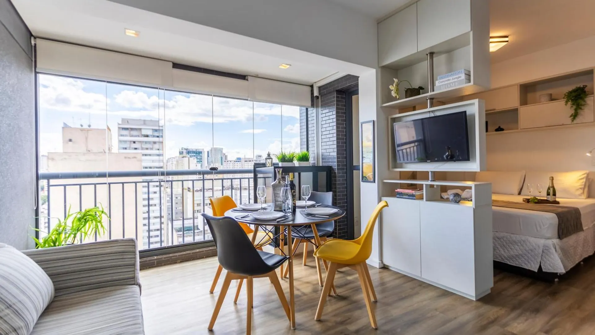 Apartamentos Na Bela Vista Com Piscina E Vaga De Garagem São Paulo 0*,