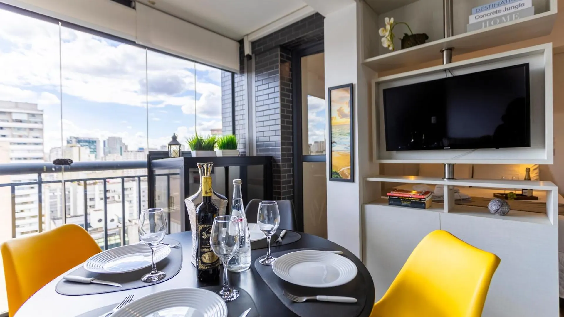 Apartamentos Na Bela Vista Com Piscina E Vaga De Garagem São Paulo